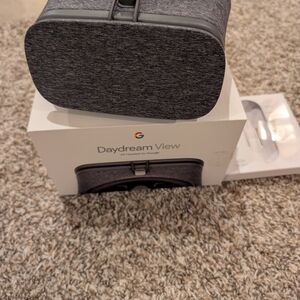 Google Daydream View VR Headset - Charcoal